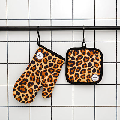 Thick Heat-Resistant Oven Gloves