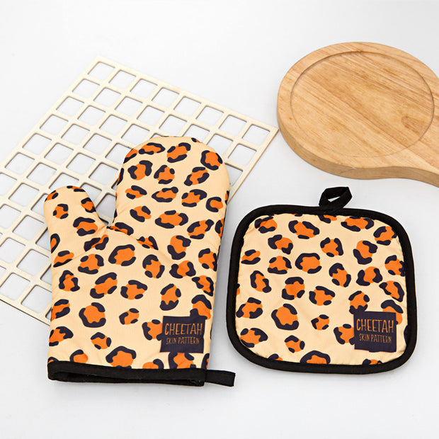Thick Heat-Resistant Oven Gloves